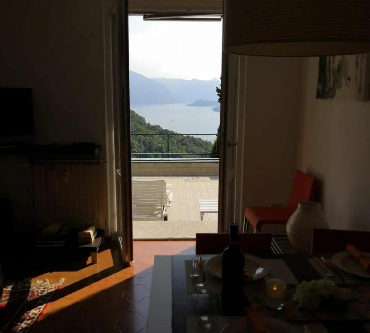 Punto Di Vista - A Real Paradise Перледо